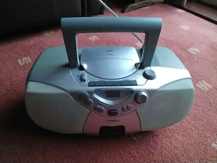 Photo of free PHILLIPS ghetto blaster (Redbourn AL3) #1