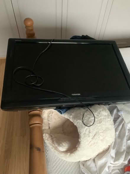 Photo of free Toshiba TV (Bloxham OX15) #1