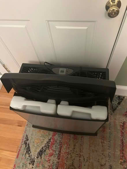 Photo of free Console humidifier (North Cambridge) #1