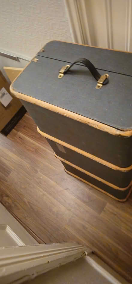 Photo of free Old fashioned antique Travel case about 3 foot by 2 clasp wo (West Hill BN1) #2