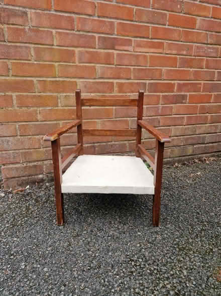 Photo of free Small child chair (Walton-on-Thames KT12) #1