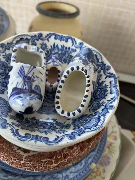 Photo of free Selection of kitchen stuff (Pant SY10) #2
