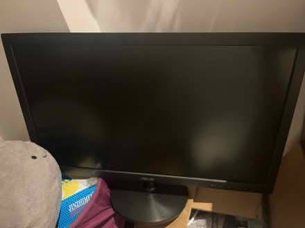 Photo of free Computer monitor and keyboard (N1) #1