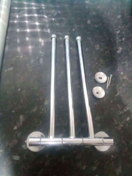 Photo of free Towel/flannel rail (Upper Sydenham SE26) #1