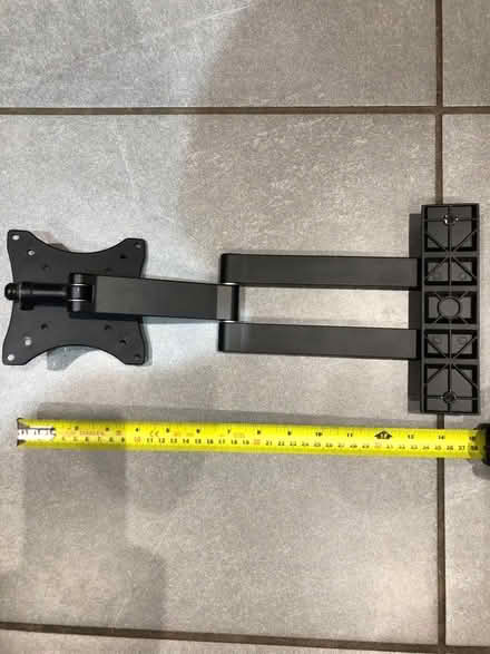 Photo of free TV bracket (Whitegrove RG42) #1