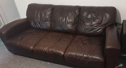 Photo of free 3 Seater Leather Chair (Sherwood NG5) #1