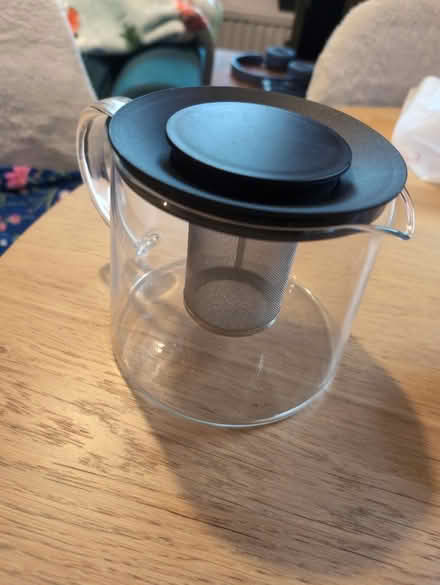 Photo of free Clear teapot with tea leaf strainer (Goldsworth park , Woking) #1