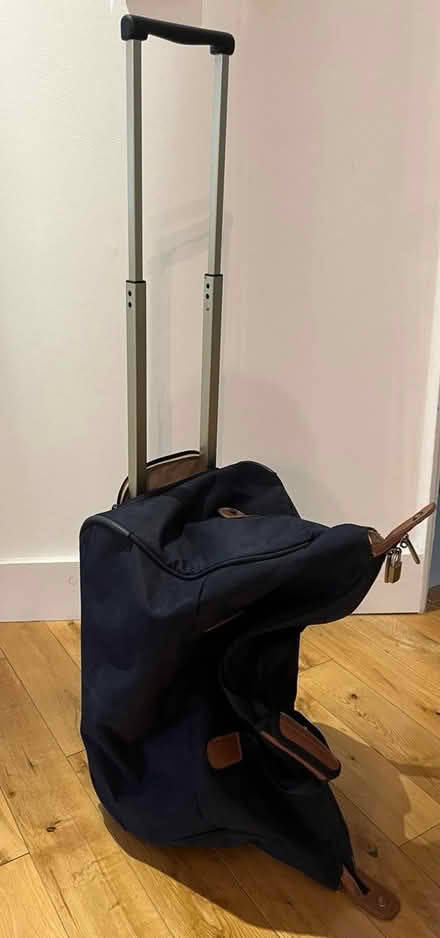Photo of free Travel bag with hideaway handle (TW9) #2
