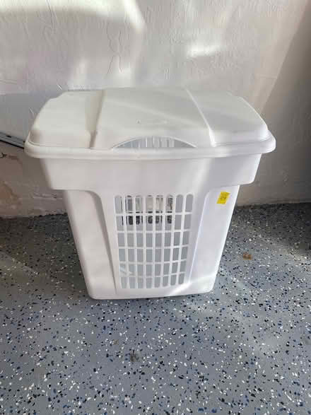 Photo of free Laundry hamper (East Palo Alto) #1