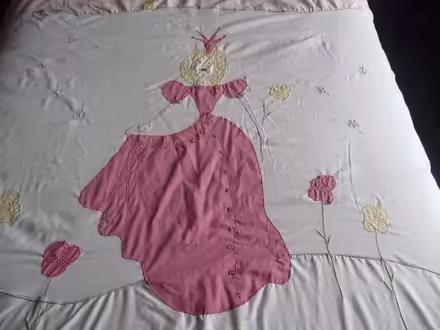Photo of free Duvet Cover. (Lightpill GL5) #1
