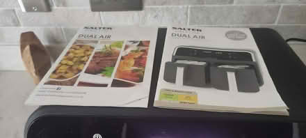 Photo of free Dual zone air fryer, perfect working condition with manuals. (Ruddington NG11) #2