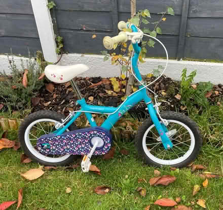 Photo of free Child’s Halfords bike (Tameside SK14) #1
