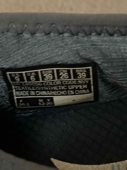 Photo of free Skecher trainers UK6 (KT22 Oxshott) #4