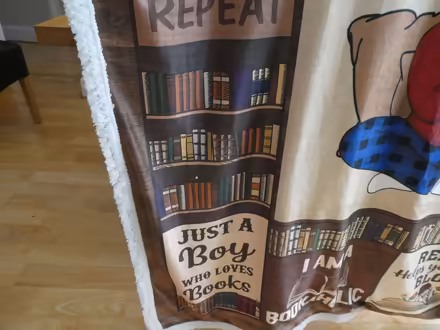 Photo of free Book lovers throw. Personalised in the name of IAN. (Grange CH48) #3