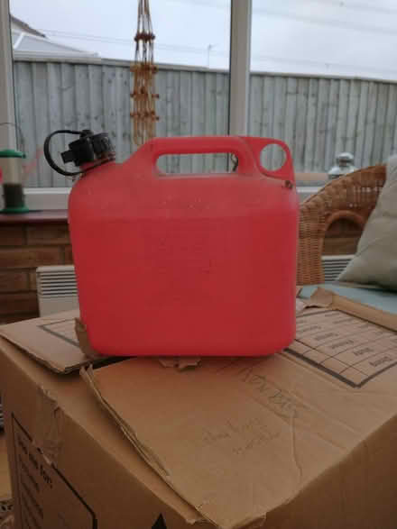 Photo of free Petrol can (OX11) #1