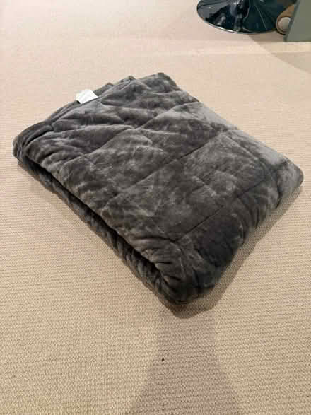 Photo of free Weighted Blanket (Chiswick) #1