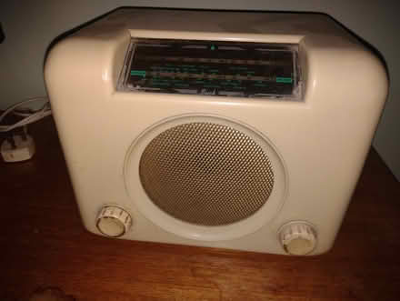 Photo of free valve radio for spares or repair (Gamston NG2) #1