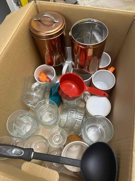 Photo of free Collection of kitchenware (Forest hill) #2