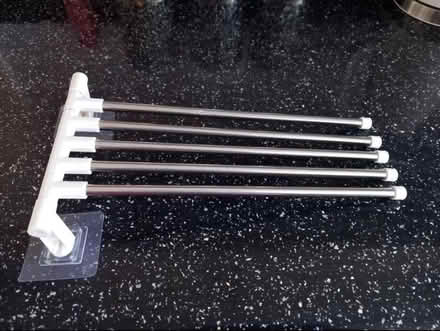 Photo of free Tea Towel/Hand Towel Rail (CT11) #1