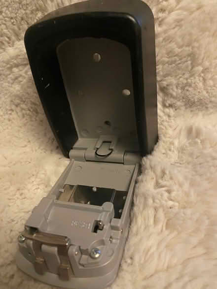 Photo of free Key safe (Easthampstead RG12) #1