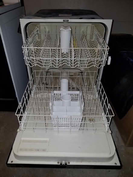 Photo of free Working dishwasher (Bolingbrook, near Menards) #3