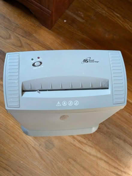 Photo of free Royal Sovereign Paper Shredder (Cherryland (Mission & Blossom)) #3