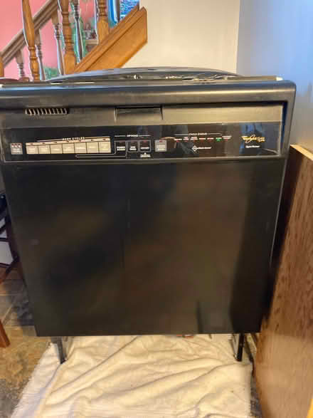 Photo of free Dishwasher (Ten Mile and Middlebelt) #1