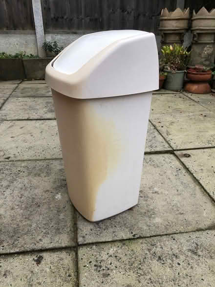 Photo of free Curver 50litre Swing Top Kitchen Bin (Redditch B98) #2