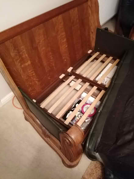 Photo of free 2x 2 seater leather settees (B67 Smethwick) #4