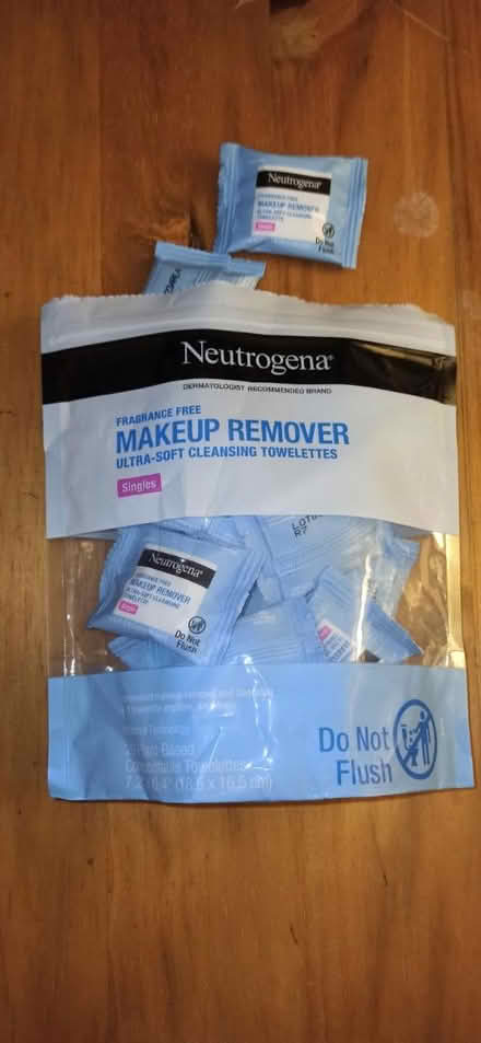 Photo of free Neutrogena Makeup Remover (Victoria, SW1P) #1