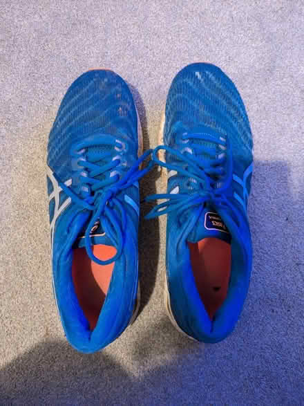 Photo of free ASICS trainers (Mile End E3) #1
