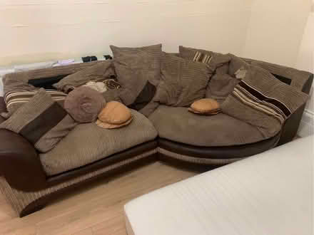Photo of free Sofa set (Hendon SR2) #1