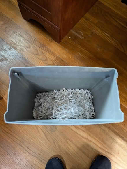 Photo of free Royal Sovereign Paper Shredder (Cherryland (Mission & Blossom)) #4