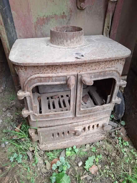 Photo of free Old Stove (Danderhall, EH22) #1