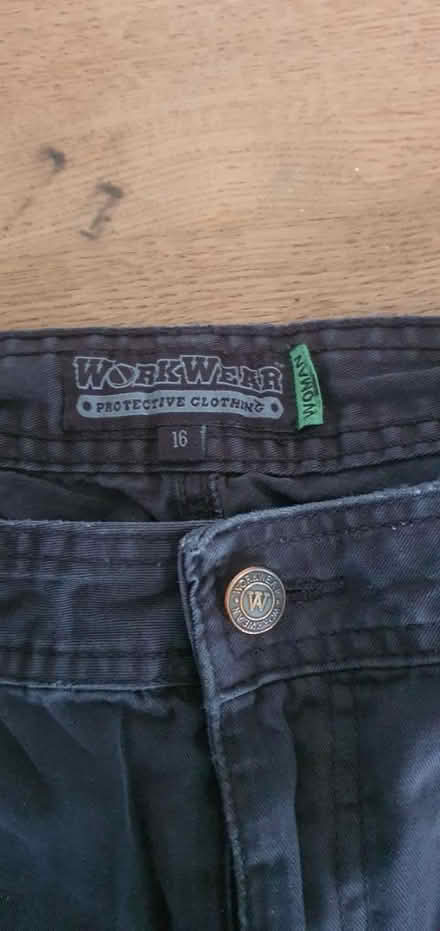Photo of free Work trousers/shorts (TN35 Ore) #1
