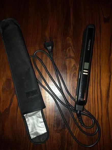 Photo of free Hair straightener (GU85SN) #1