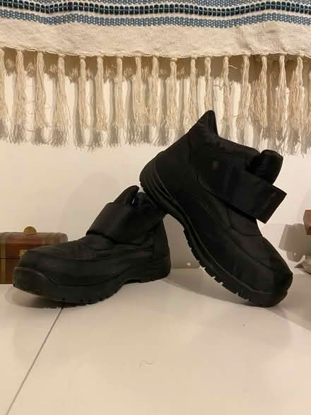 Photo of free Snow boots size 6 (Morden SM4) #1