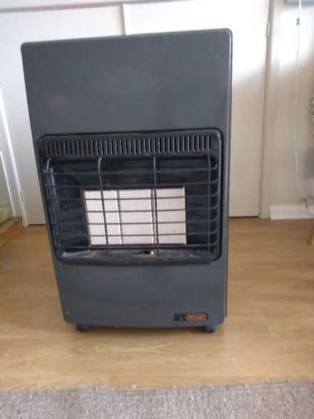 Photo of free Portable gas heater with butane bottle (Presteigne LD8) #1