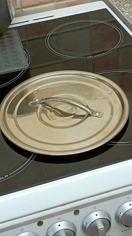 Photo of free Large saucepan (Girlington BD8) #1