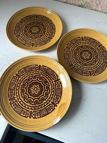 Photo of free 6x Vintage plates (Ninelms SW8) #3