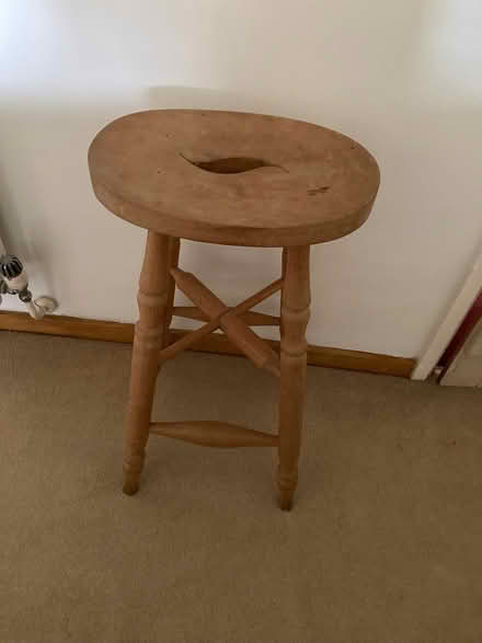 Photo of free Stool (Emmbrook RG41) #1