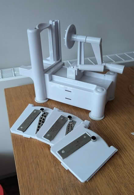 Photo of free Spiraliser with three attachments (Harringay N15) #1