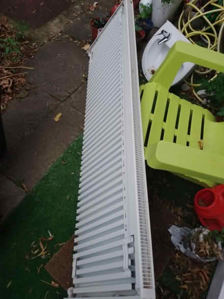 Photo of free Single radiator (New Cross SE14) #1