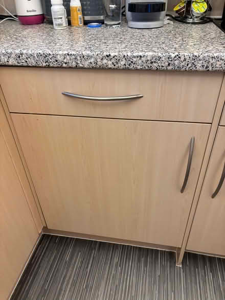 Photo of free Under counter integrated fridge and a freezer (Spalding PE11) #4
