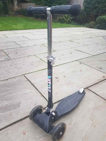 Photo of free Childrens scooter (Bedford MK41) #1