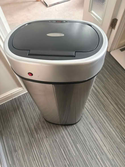 Photo of free Sensor bin. Fully working. Good condition. (Spalding PE11) #3