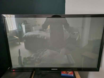 Photo of free 42 inch TV Samsung (Aigburth L17) #1