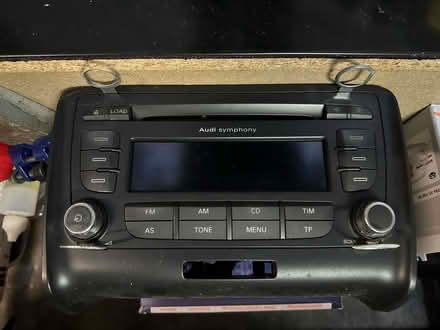 Photo of free Audi TT mk2 symphony cd player (Hambridge TA10) #1
