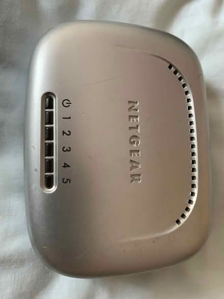 Photo of free Netgear 5 port 10/100 Mbps Switch (Palmer Park RG1) #2
