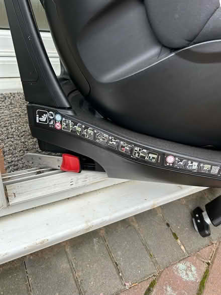 Photo of free Car seat for infant (Cheltenham, GL52) #4
